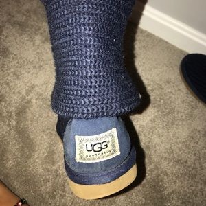 STILL AVAILABLE Women’s 8 Navy Blue crochet uggs